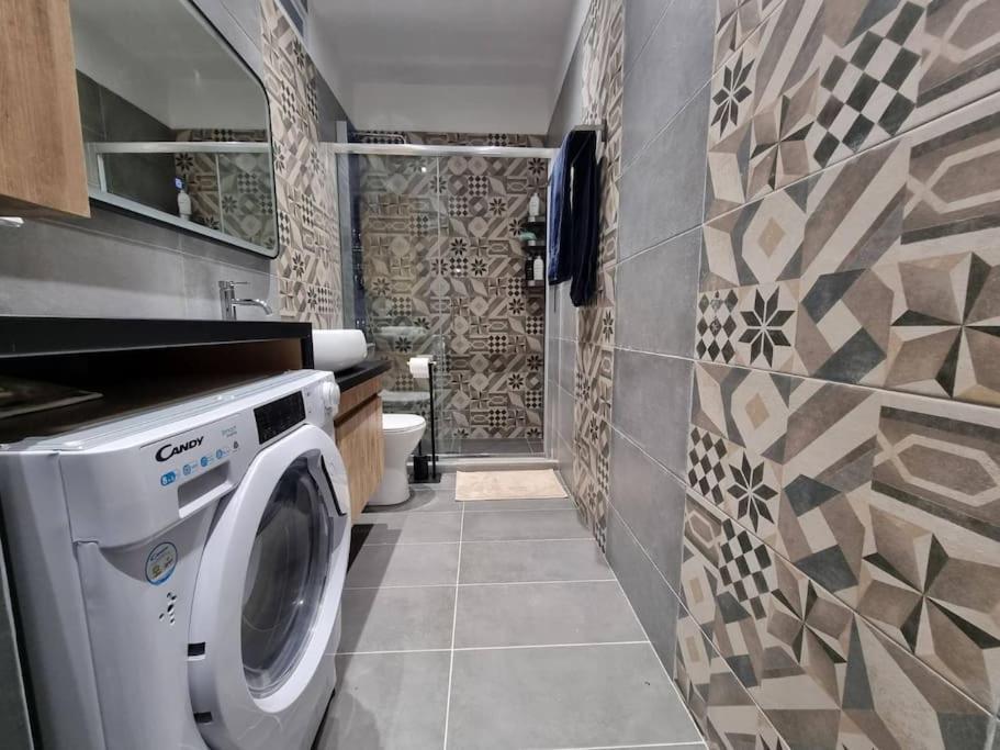Ellis Apartment Атина Екстериор снимка