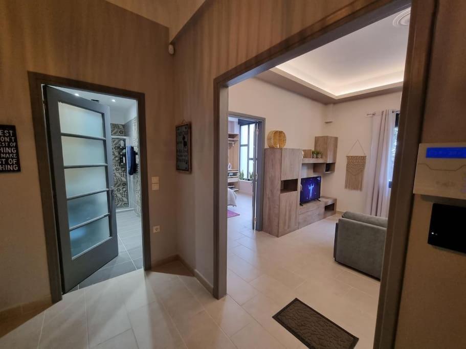 Ellis Apartment Атина Екстериор снимка